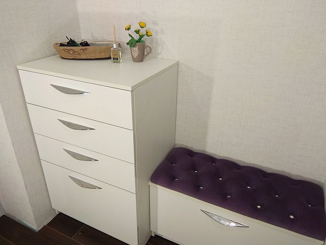 Комоды и тумбы